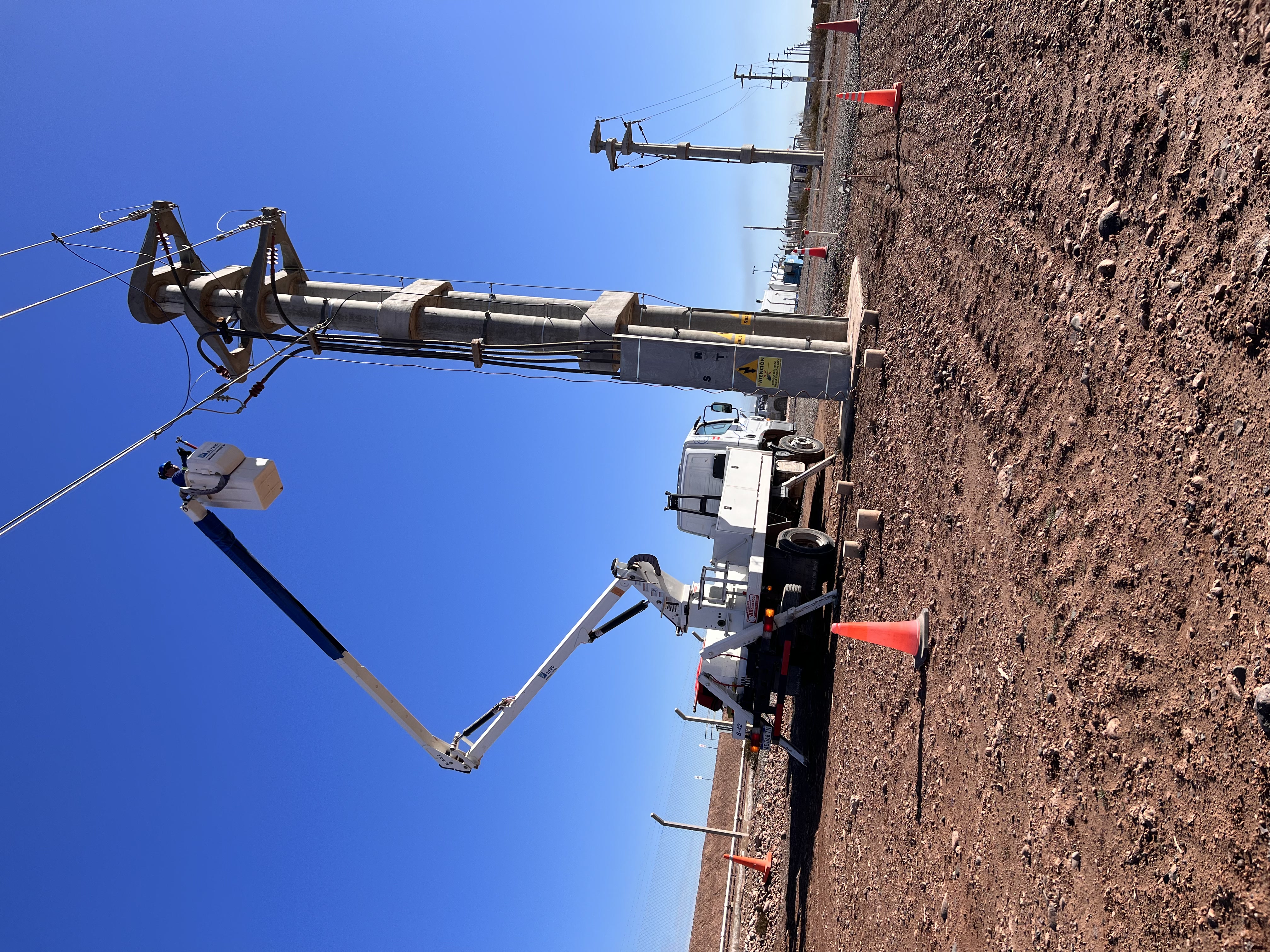 Construcción LMT 33 KV